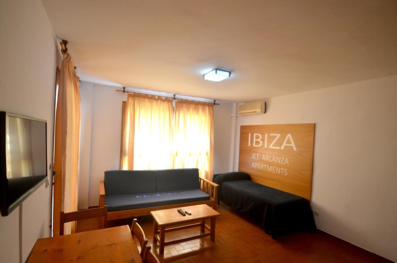 Apartamentos Arlanza - Only Adults Platja d'en Bossa Exterior foto