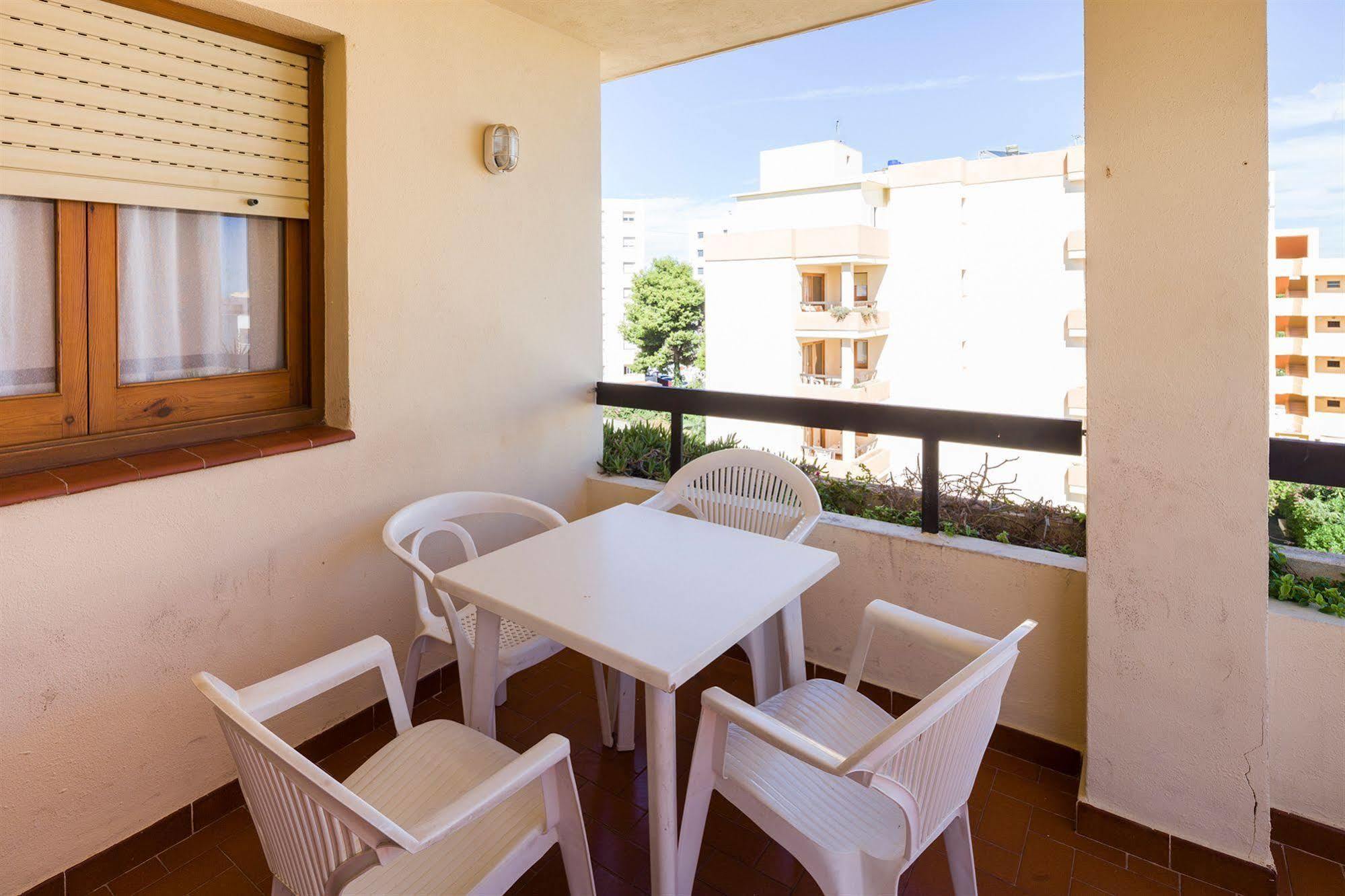 Apartamentos Arlanza - Only Adults Platja d'en Bossa Exterior foto